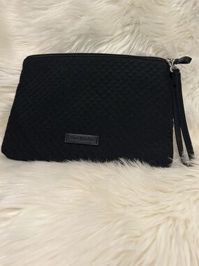 Vera Bradley Black Iconic RFID Wristlet Clutch.